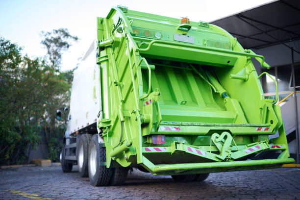 Best Yard Waste Removal  in Lake Grove, NY